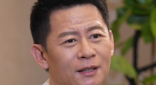 挠美女痒痒